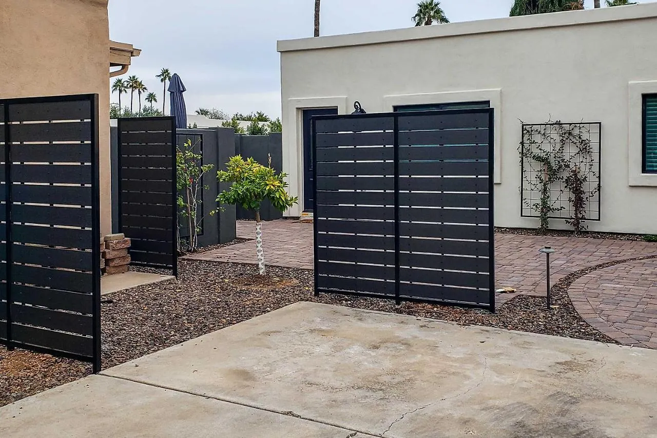 High-End And Luxe Scottsdale Gem With Pool And Yard Villa Phoenix Holiday home